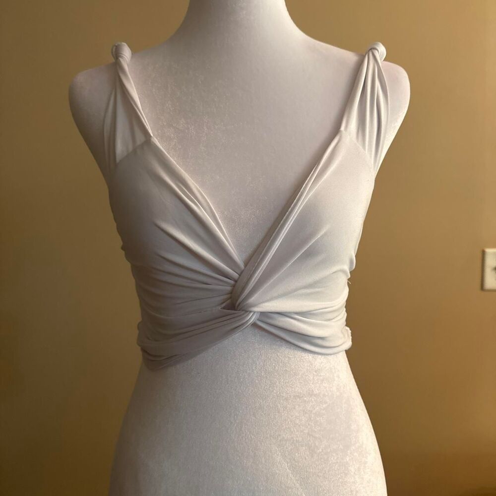 Lioness Women's White Crop-top
